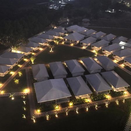 The Fern Seaside Luxurious Tent Resort Daman Eksteriør bilde